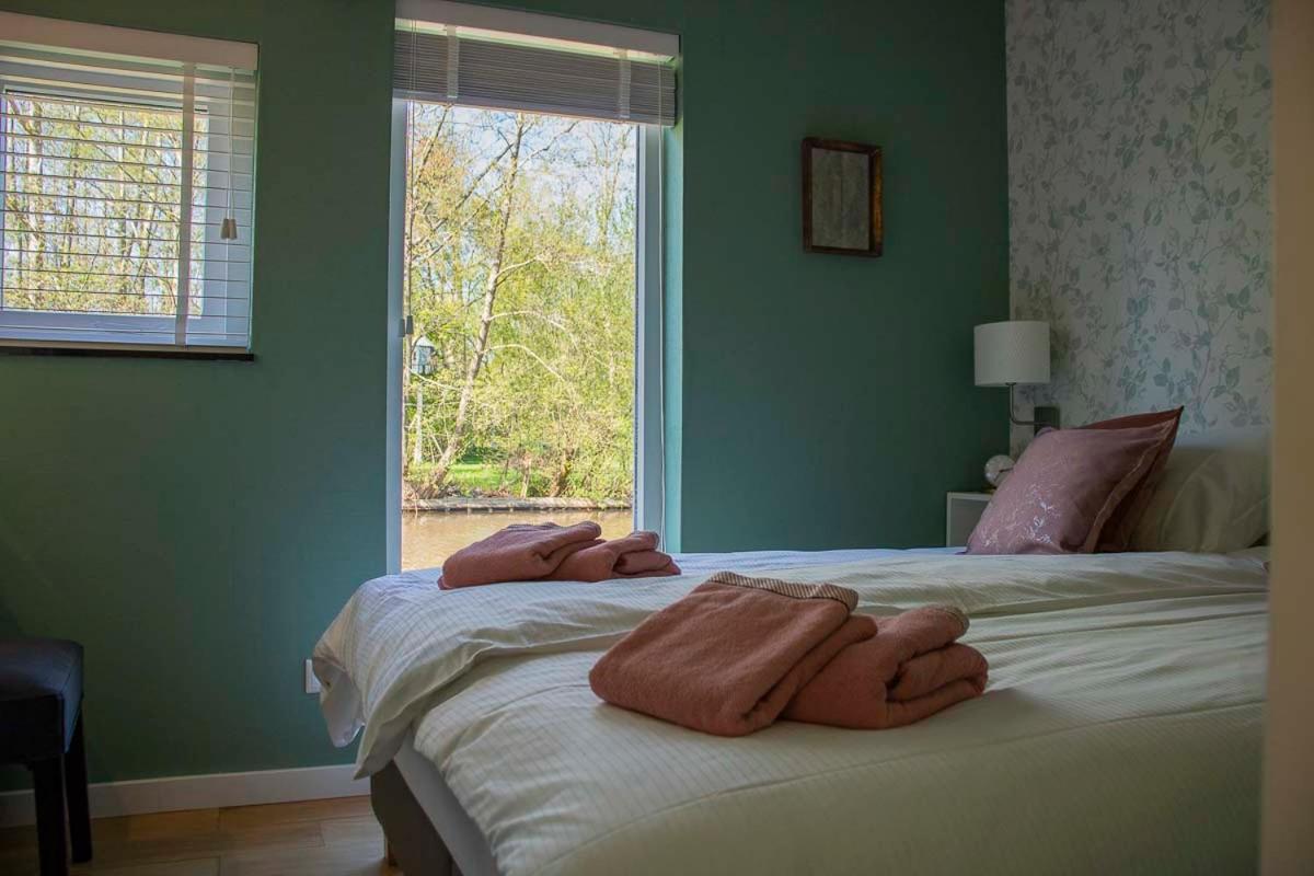 Farmhouse Lodge คีทโฮร์น ภายนอก รูปภาพ